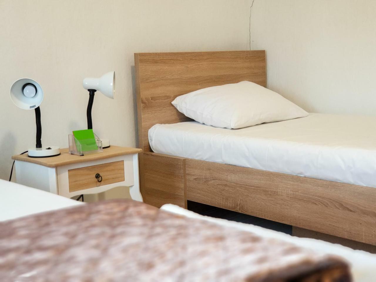 Kulla Dula Guesthouse Gjakova Eksteriør billede