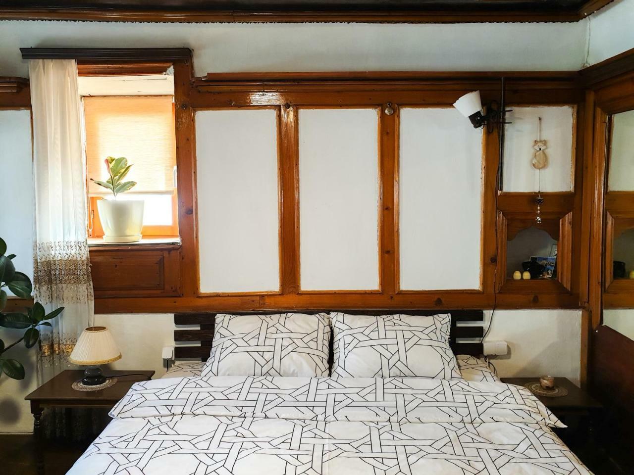 Kulla Dula Guesthouse Gjakova Eksteriør billede