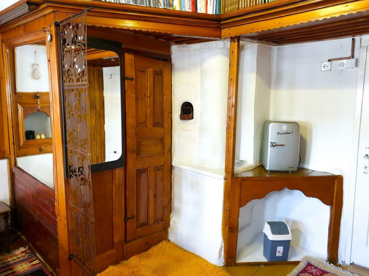 Kulla Dula Guesthouse Gjakova Eksteriør billede